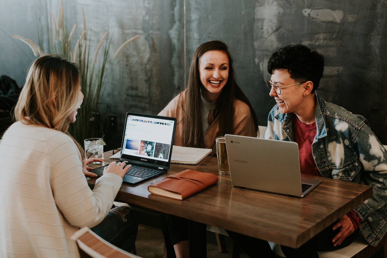 Work Together @ JobsFIND JOBS Portal