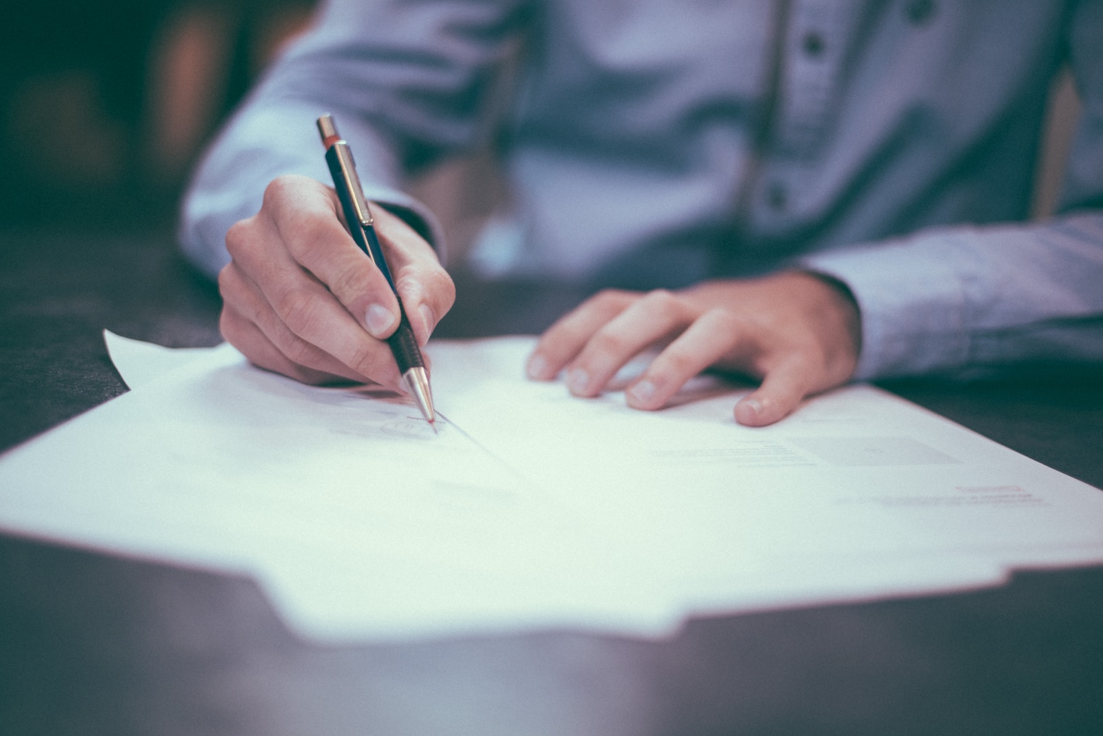 Should I sign a non-compete agreement? @ JobsFIND Jobs Portal
