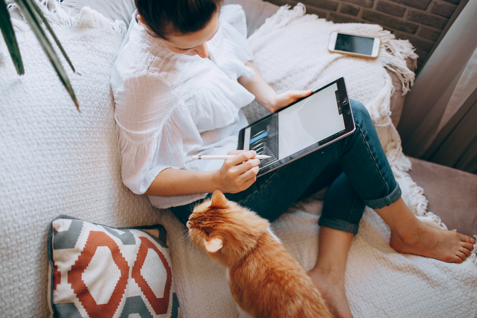 Why don't you work from home? Find remote jobs at JobsFIND.